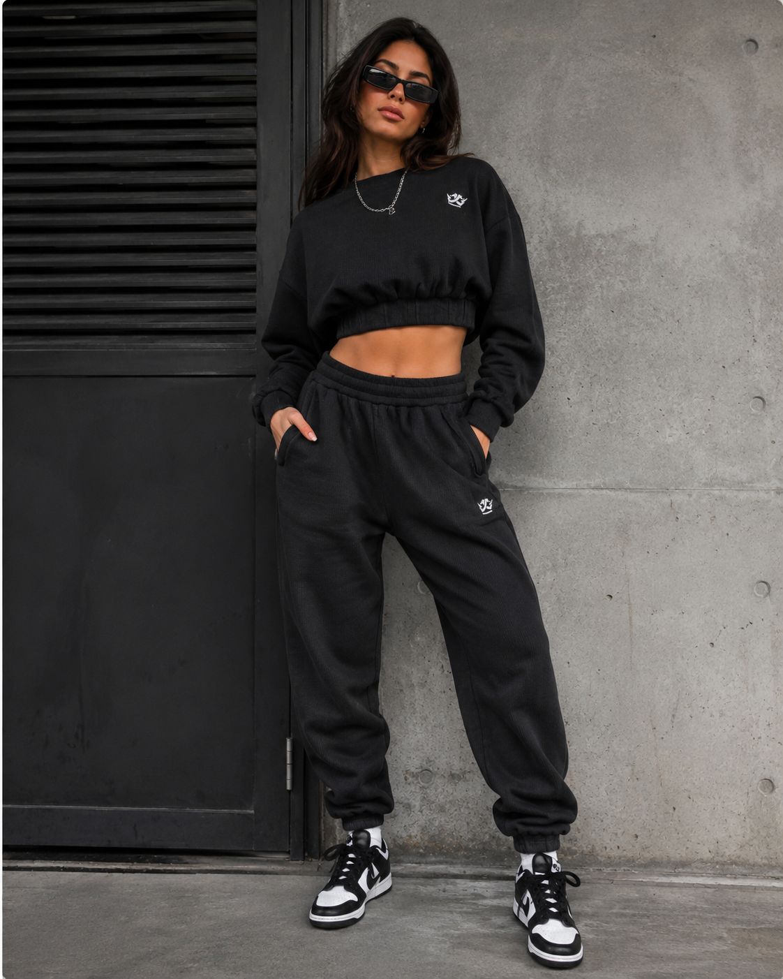 Cropped Top Jogger Set (Black)